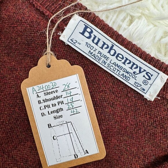 Burberrys Vintage Sweater Unisex 100% Pure lambswool - Picture 3 of 9